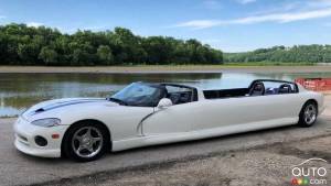 This Dodge Viper Limousine – Yes, Limousine – Can Seat 12